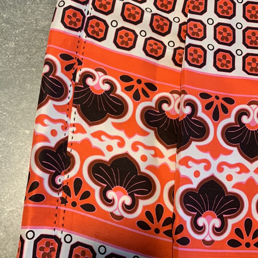 🎉HP🎉 Tory Burch Orange/Cream Knee Length Skirt w/ Bold Logo Accent Size 6 NWOT - Picture 4 of 6
